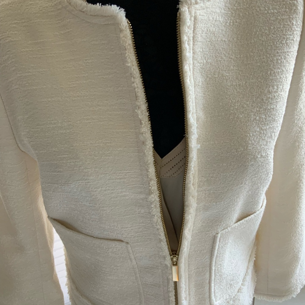 Beautiful cropped suit jacket